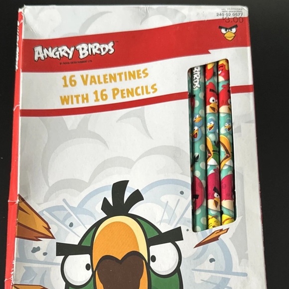 BNIB Angry Birds 16 Valentine Cards with 16 Pencils NEW in Box By Rovio - Picture 3 of 4